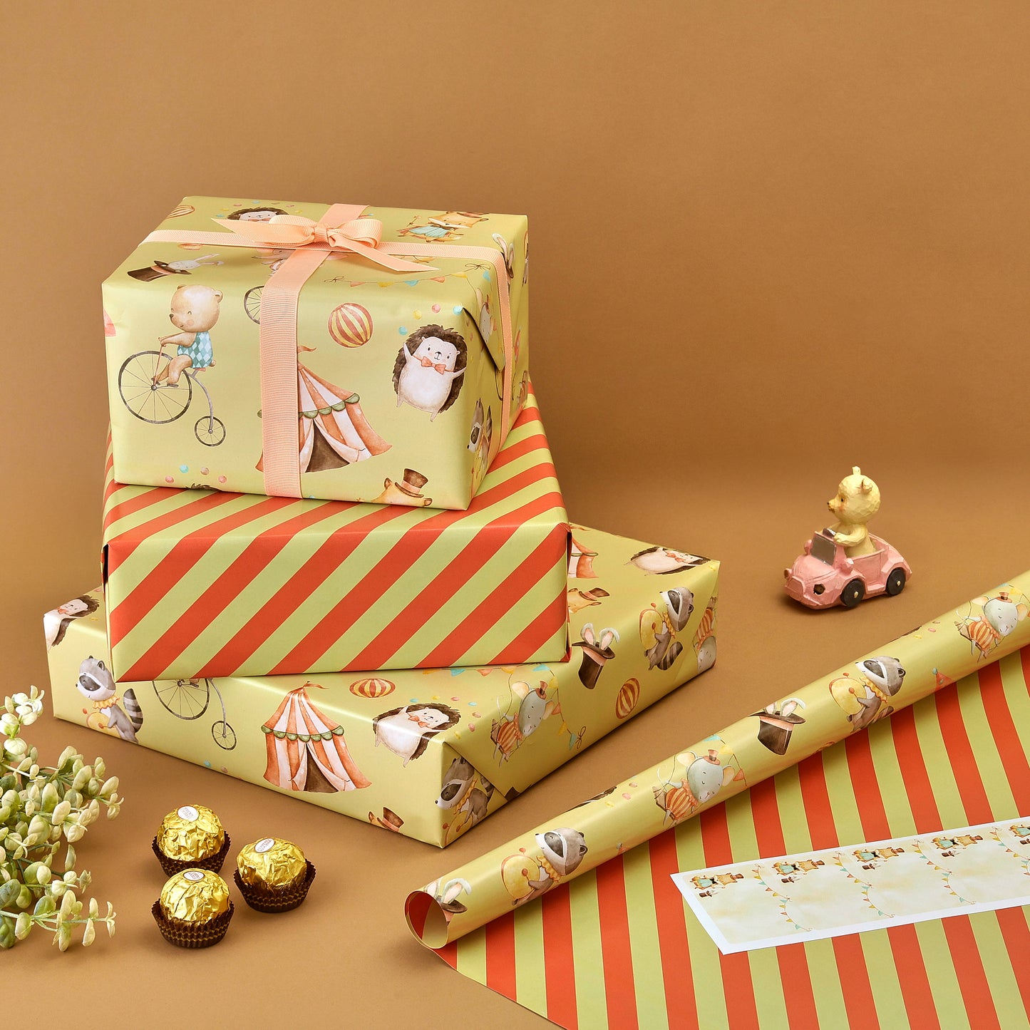 CARNIVAL CHARM REVERSIBLE GIFT WRAPPING SHEETS