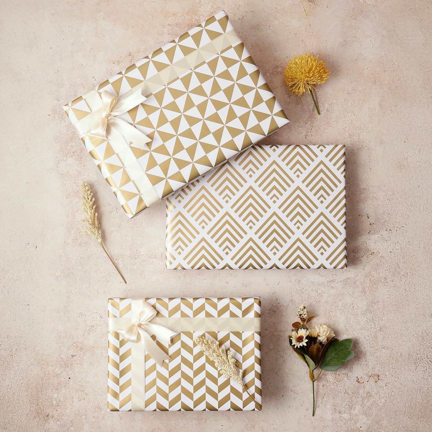 TIMELESS GOLD GIFT WRAPPING SHEETS