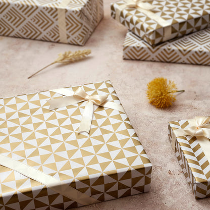 TIMELESS GOLD GIFT WRAPPING SHEETS